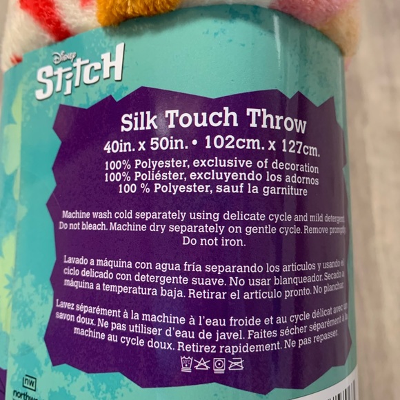 NWT Lilo & Stitch Silk Touch Throw Blanket 40in × 50in - Picture 10 of 11